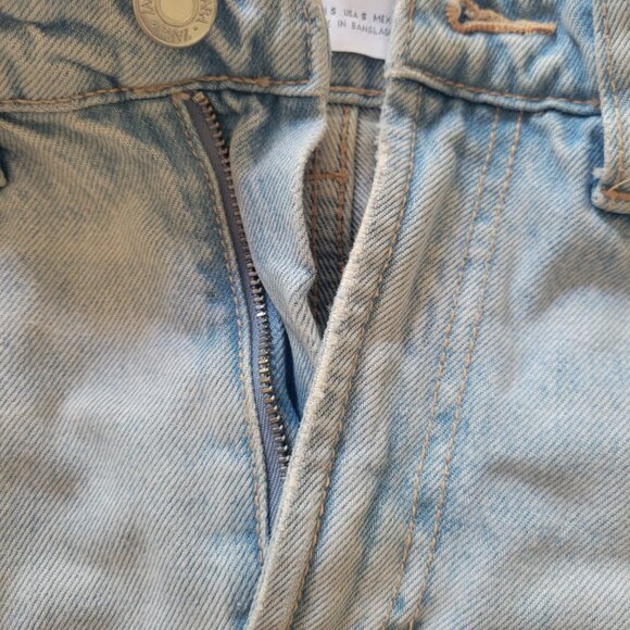 Zara Light Wash Denim Mini Skirt - Picture 5 of 6